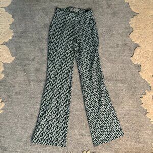 Urban Outfitters Pull-On Bryn Flare Pant (XS, Gently Worn)